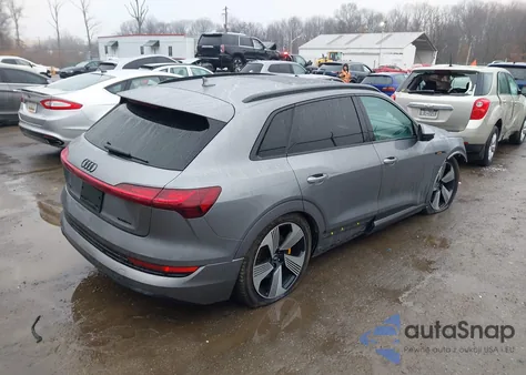 2022 Audi E-Tron Premium Plus Quattro из США, поврежденный, VIN WA1LAAGE7NB008524